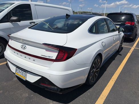 Used 2023 Hyundai Sonata Limited FWD image 2