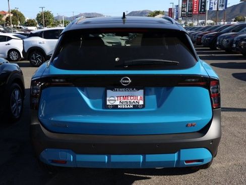 New 2025 Nissan Kicks SR image 5