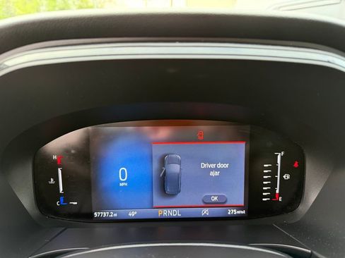 Used 2024 Ford Escape ST-Line w/ Cold Weather Package FWD image 16