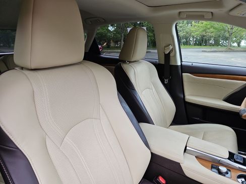 Used 2019 Lexus RX 350 AWD w/ Navigation Package image 11
