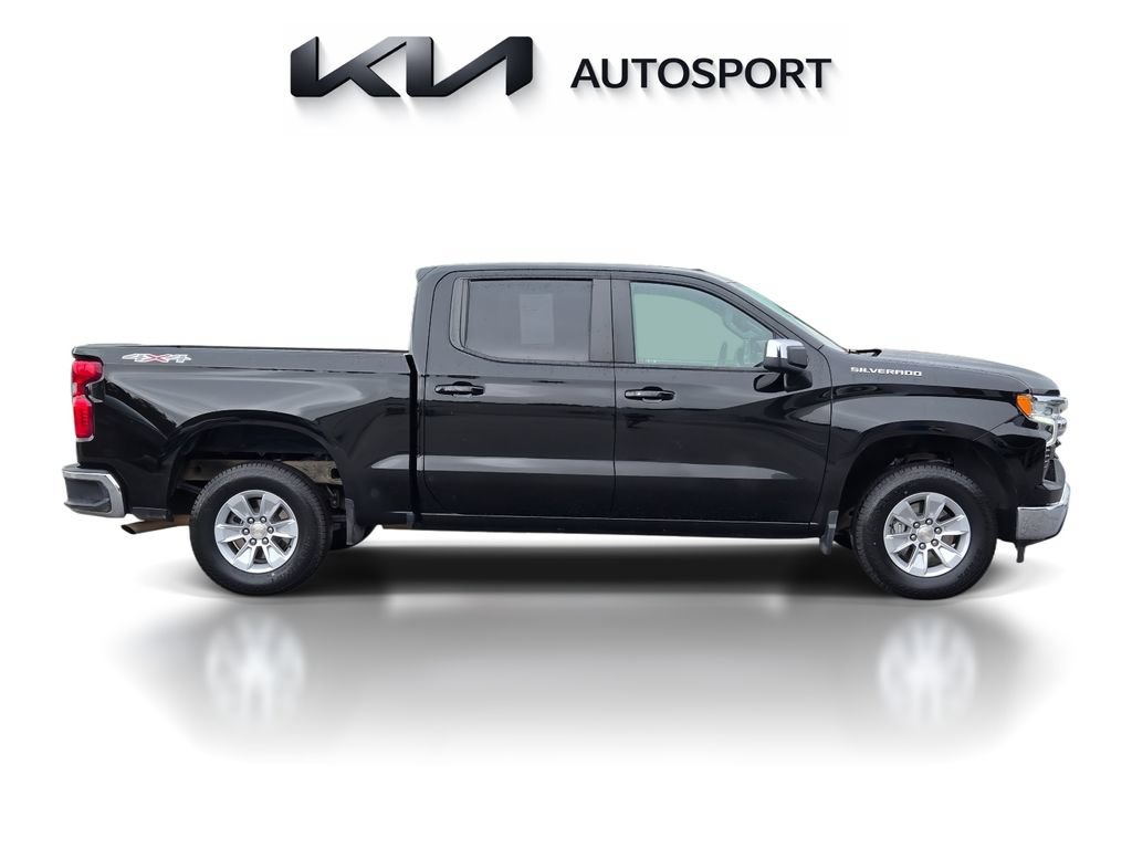 Used 2025 Chevrolet Silverado 1500 LT AWD/4WD image 7