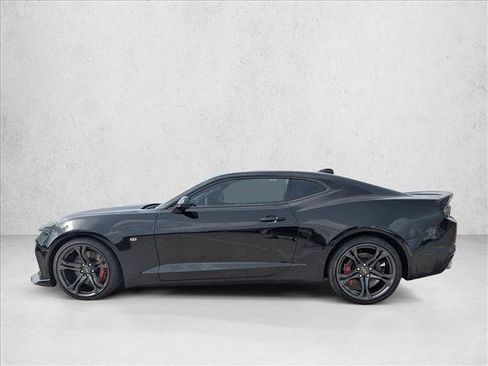 Used 2022 Chevrolet Camaro SS RWD image 8