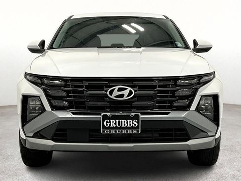 Used 2025 Hyundai Tucson SE image 5