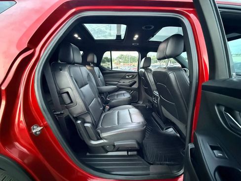 Used 2022 Chevrolet Traverse RS AWD/4WD image 21