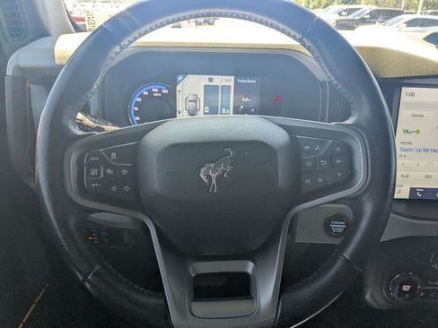 Certified 2023 Ford Bronco Badlands AWD/4WD image 19