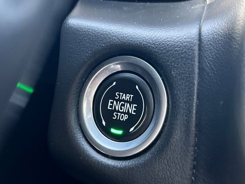 Used 2021 Chevrolet Tahoe Z71 image 23