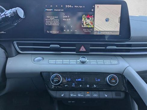 Used 2024 Hyundai Elantra SEL w/ Convenience Package FWD image 14