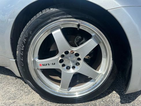 Used 2005 Nissan 350Z Touring image 38