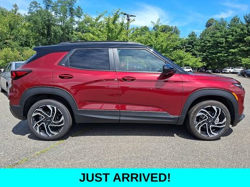 Used 2025 Chevrolet TrailBlazer RS w/ Convenience Package AWD/4WD image 7