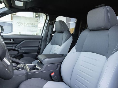 New 2026 Toyota Tacoma TRD Off-Road AWD/4WD image 9