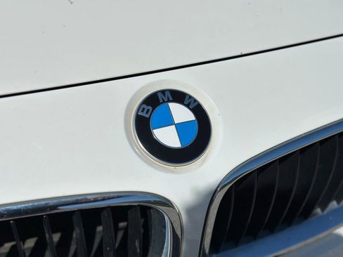 Used 2018 BMW 320i xDrive Sedan w/ Convenience Package AWD/4WD image 11