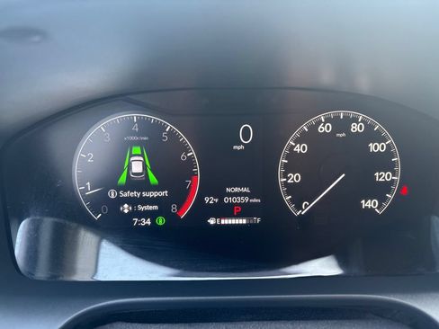 Used 2025 Honda HR-V Sport image 18