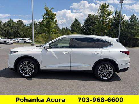 Used 2024 Acura MDX SH-AWD w/ Advance Package image 4
