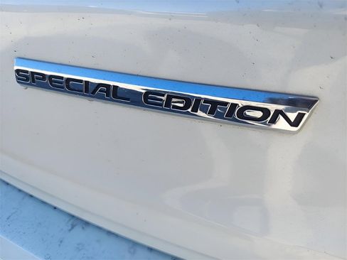 Used 2016 Honda CR-V SE image 9