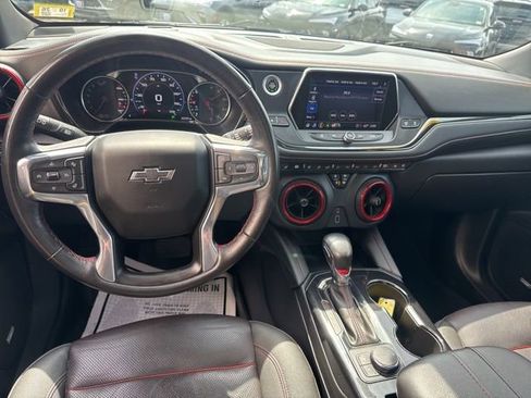 Certified 2022 Chevrolet Blazer RS w/ Enhanced Convenience Package AWD/4WD image 21