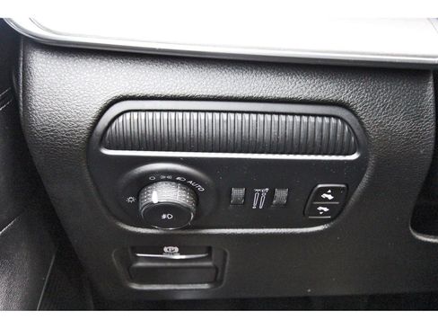 Used 2024 Jeep Wagoneer Series II image 19