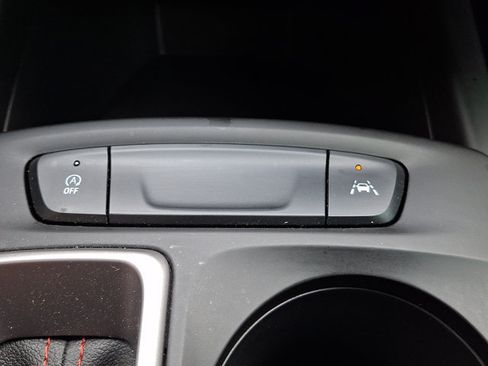 Certified 2026 Chevrolet Trax RS w/ Driver Confidence Package FWD image 22