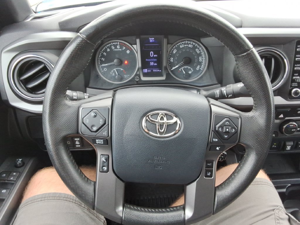 Used 2020 Toyota Tacoma TRD Off-Road w/ TRD Premium Off Road Package AWD/4WD image 24