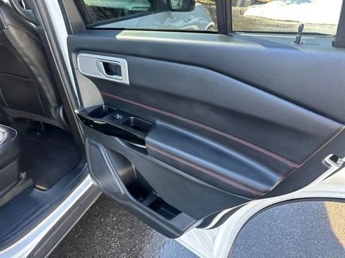 Used 2023 Ford Explorer ST-Line w/ Class IV Trailer Tow Package image 44