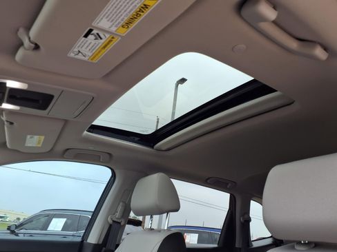 Used 2025 Honda CR-V EX image 10