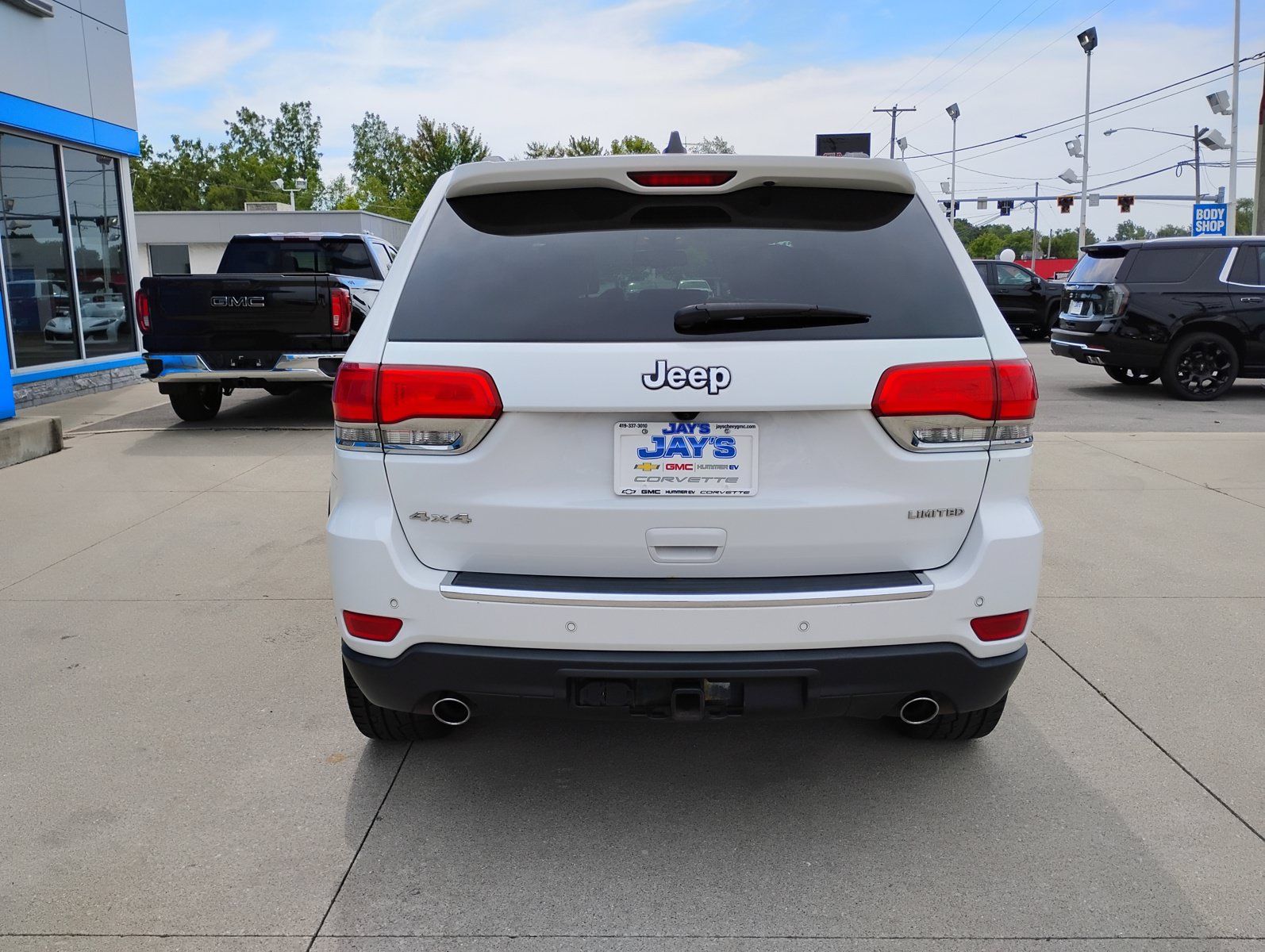 Used 2014 Jeep Grand Cherokee Limited w/ Luxury Group II AWD/4WD image 8