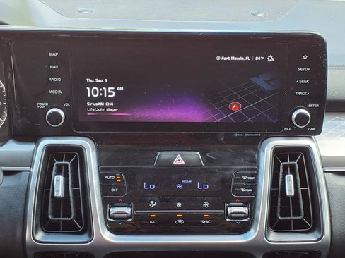 Used 2023 Kia Sorento S FWD image 8