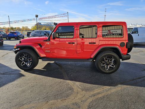 Used 2020 Jeep Wrangler Unlimited Sahara w/ Uconnect 4C Nav & Sound Group image 35