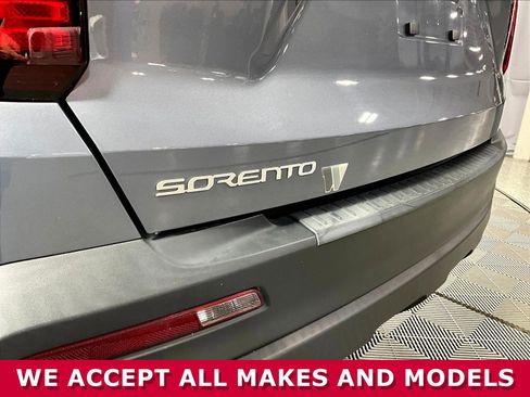 Certified 2023 Kia Sorento LX FWD image 21