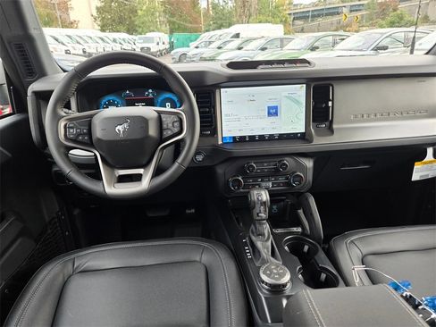 New 2025 Ford Bronco Big Bend w/ Black Diamond Package image 10