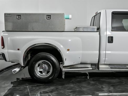 Used 2000 Ford F350 Lariat image 11