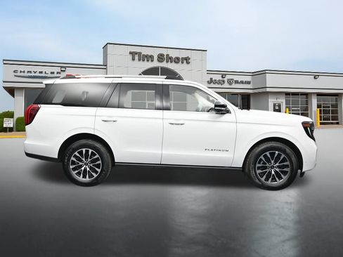 Used 2025 Ford Expedition Platinum AWD/4WD image 6