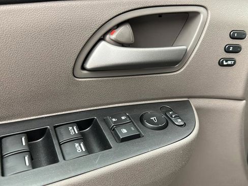 Used 2013 Honda Odyssey Touring image 24