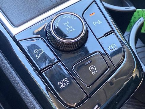 Used 2024 Kia Sportage SX image 28