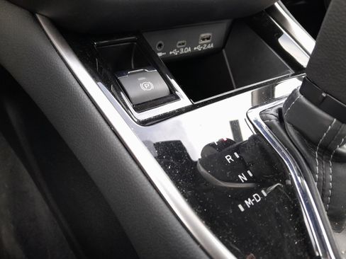 Certified 2025 Subaru Legacy Premium image 23