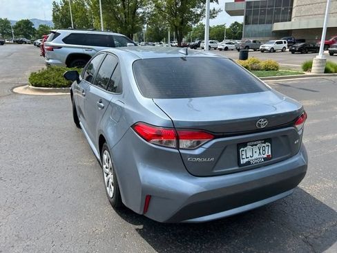 Used 2020 Toyota Corolla LE FWD image 5
