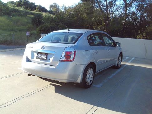 Used 2010 Nissan Sentra 2.0 S image 6