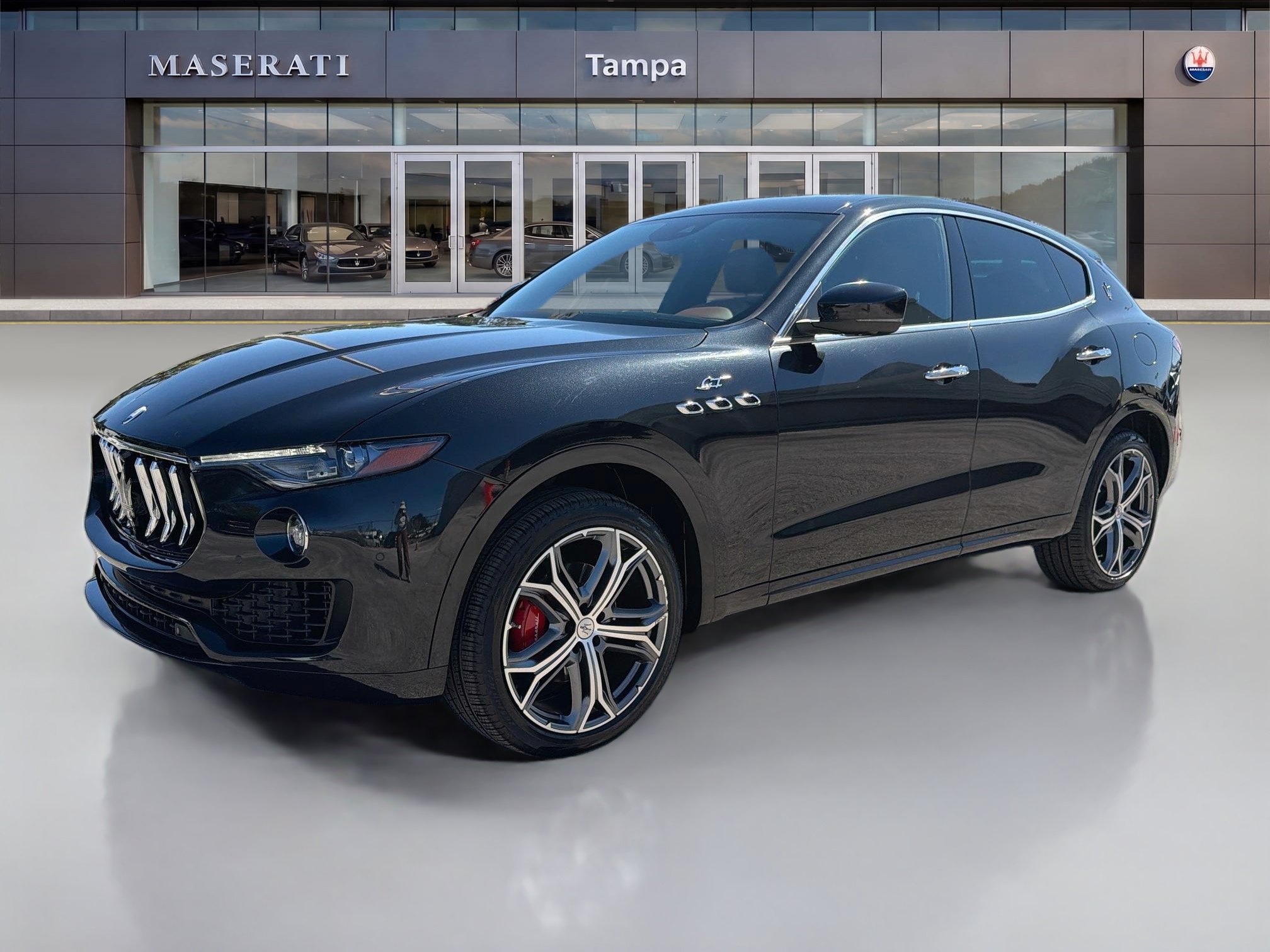 Used 2023 Maserati Levante GT AWD/4WD image 7