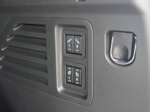 New 2026 Chevrolet Traverse RS AWD/4WD image 6