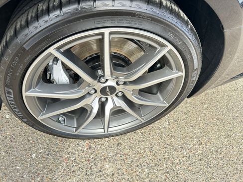 Used 2025 Genesis G70 2.5T image 31