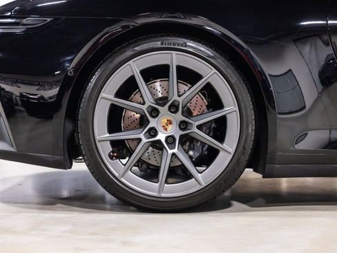Used 2025 Porsche 911 Carrera RWD image 24