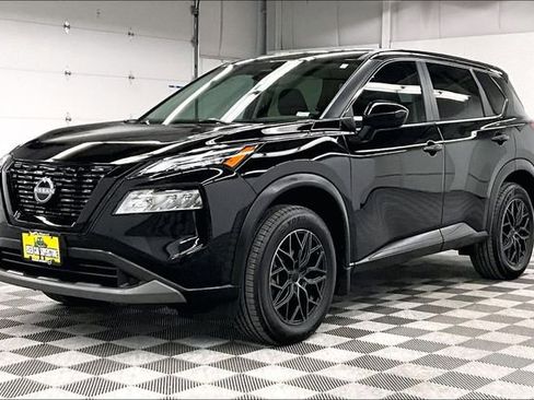 Used 2023 Nissan Rogue SV image 12