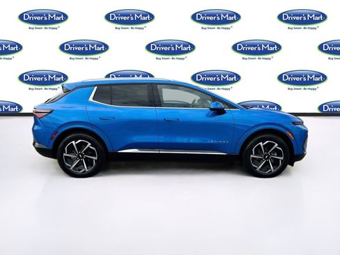 Used 2025 Chevrolet Equinox EV LT w/ Convenience Package FWD image 8