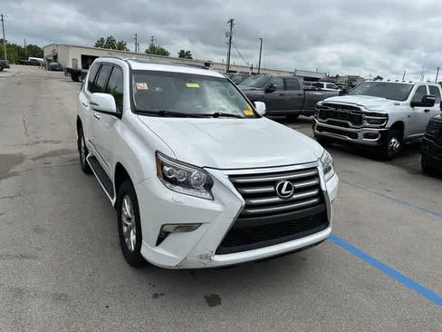 Used 2018 Lexus GX 460 Premium w/ Premium Package AWD/4WD image 28