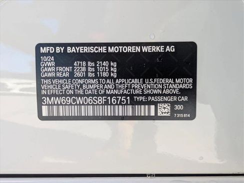 Used 2025 BMW 330i Sedan w/ Convenience Package image 26