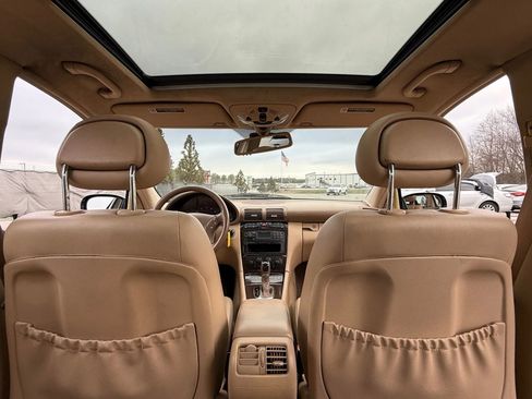 Used 2003 Mercedes-Benz C 240 Sedan image 23