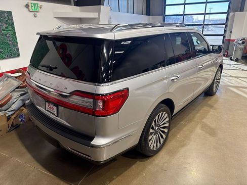 Used 2018 Lincoln Navigator Reserve w/ Technology Package image 25
