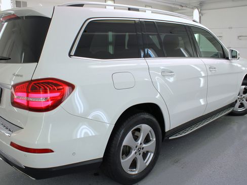 Used 2018 Mercedes-Benz GLS 450 4MATIC image 15