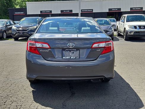 Used 2013 Toyota Camry LE FWD image 6