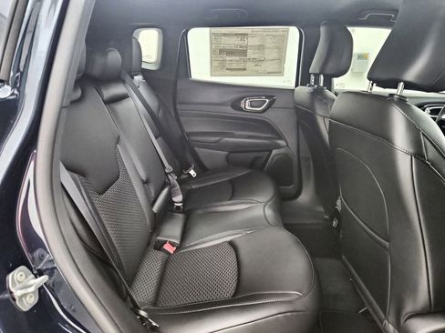 New 2026 Jeep Compass Latitude AWD/4WD image 22