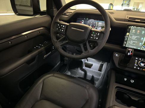 Used 2024 Land Rover Defender 110 Carpathian Edition image 29